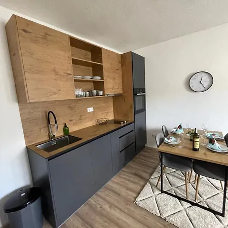 Planinski Raj Lejlighed